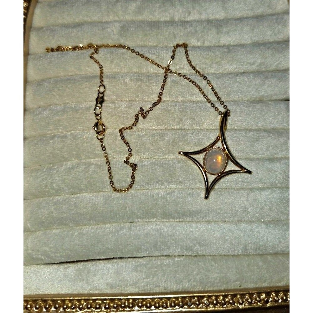 Vintage Sarah Coventry "Moon Beam" faux opal gold toned necklace
